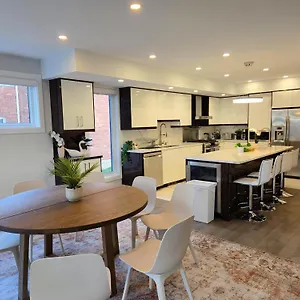 https://byward-market-luxury-guesthouse.ottawa-hotel.net