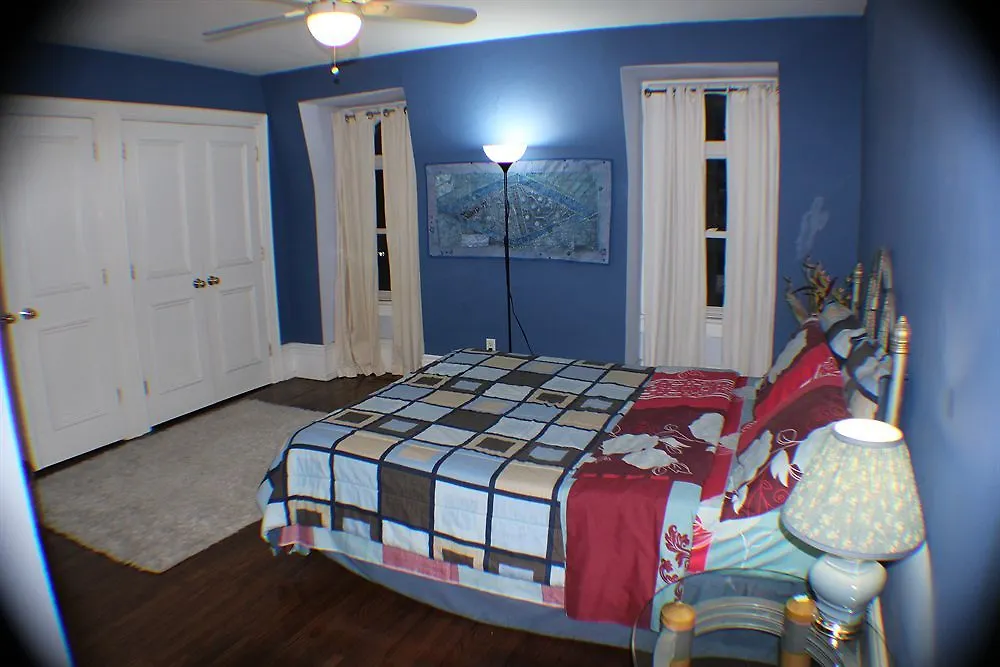 Comfy Guesthouse & Suite 多伦多