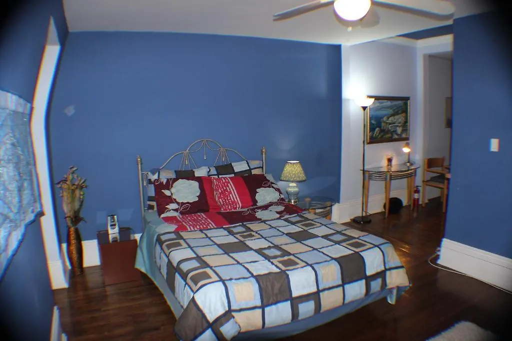 Comfy Guesthouse & Suite 多伦多