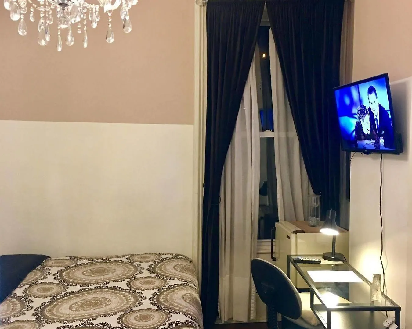 Comfy Guesthouse & Suite 多伦多