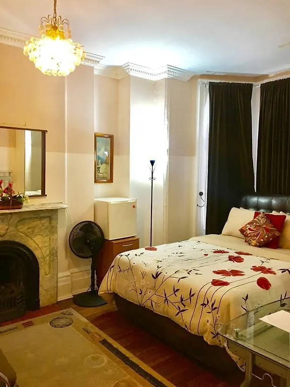 Comfy Guesthouse & Suite Toronto Guest house
