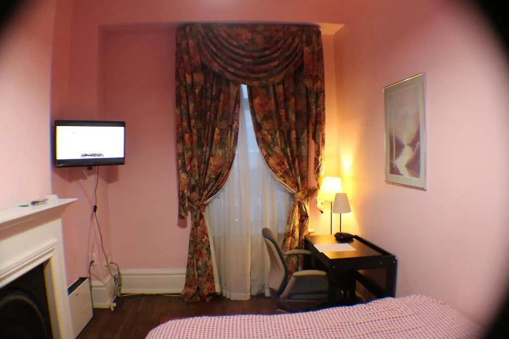 Comfy Guesthouse & Suite Toronto Guest house