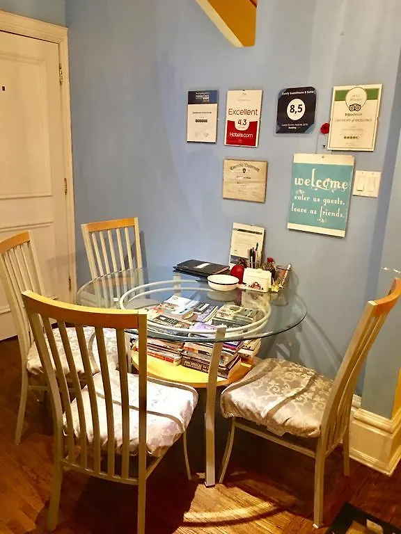 Guest house Comfy Guesthouse & Suite Toronto