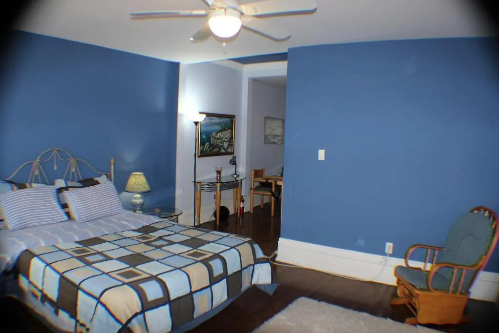 Comfy Guesthouse & Suite Toronto