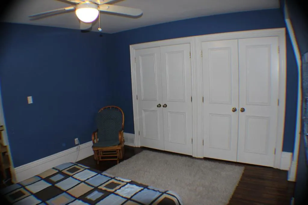 Comfy Guesthouse & Suite Toronto Guest house
