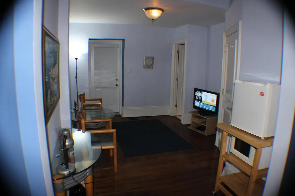 ** Guest house Comfy Guesthouse & Suite Toronto Canada